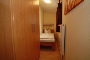 5 chambres, ameublement personnalisé