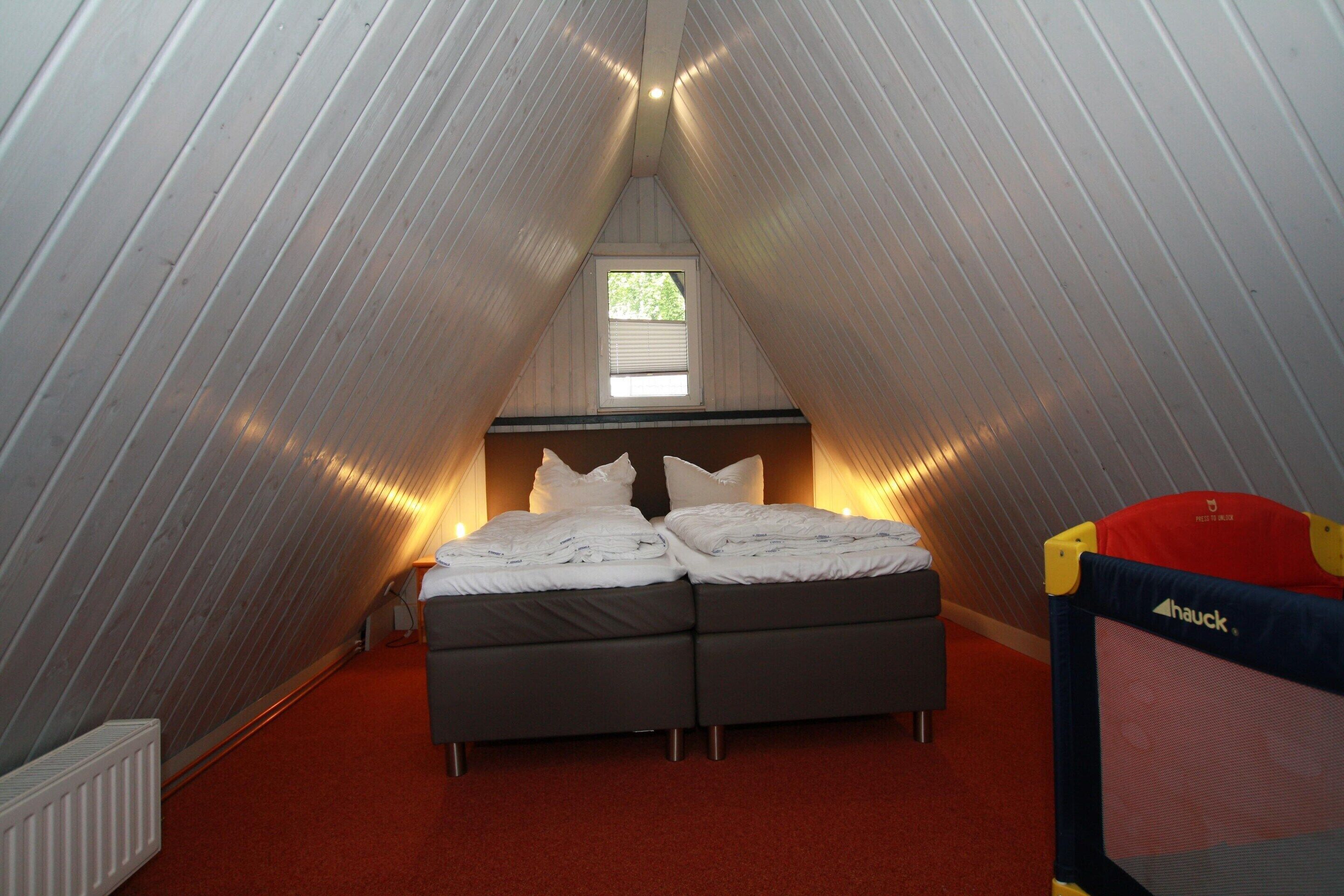 Comfort House, 3 Bedrooms | 5 bedrooms, individually furnished