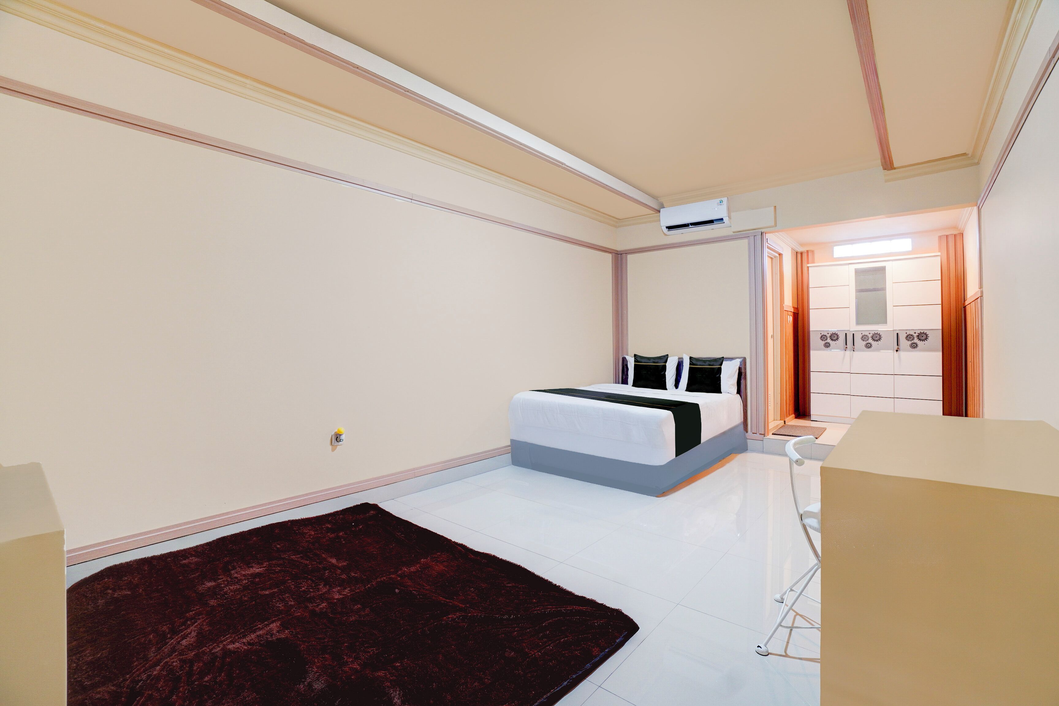Deluxe Double Room | Free WiFi, bed sheets