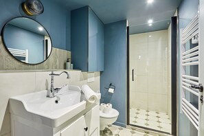Apartment | Bathroom