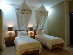 3 habitaciones, tabla de planchar con plancha y wifi gratis