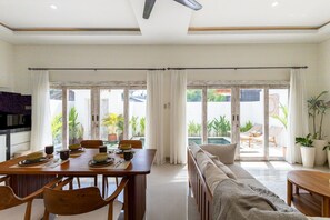 Classic Villa, 2 Bedrooms, Non Smoking, Private Pool | Living room
