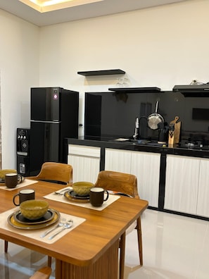Villa Classic, 2 camere da letto, non fumatori, piscina privata | Sala da pranzo