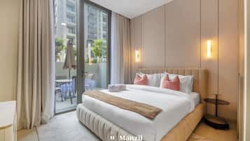 Luksushuoneisto, patio | Silitysrauta/-lauta, ilmainen Wi-Fi