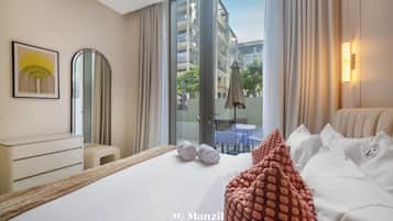 Apartamento superluxo, varanda | Ferros/tábuas de passar roupa, Wi-Fi de cortesia