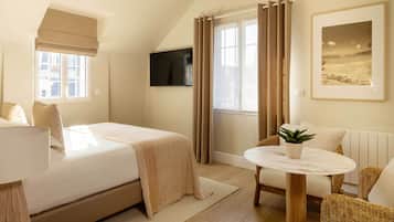 ستائر تعتيم وتجهيزات عازلة للصوت وواي فاي مجانًا