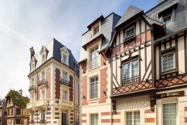 واجهة المنشأة