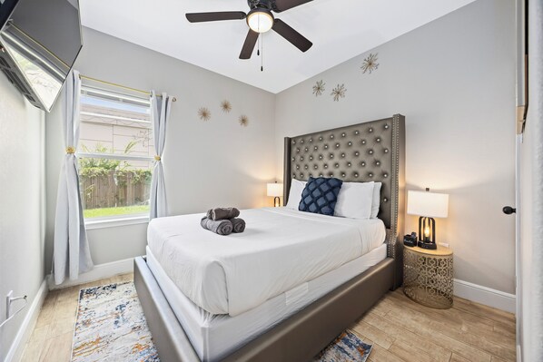 2 bedrooms, iron/ironing board, free WiFi, bed sheets