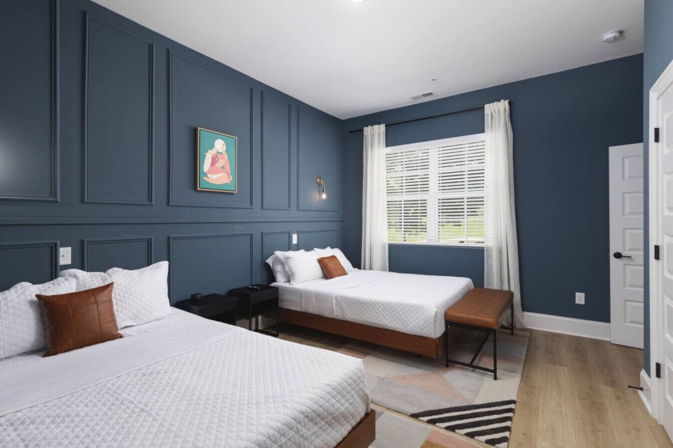 5 Schlafzimmer, Schreibtisch, Bügeleisen/Bügelbrett, kostenloses WLAN