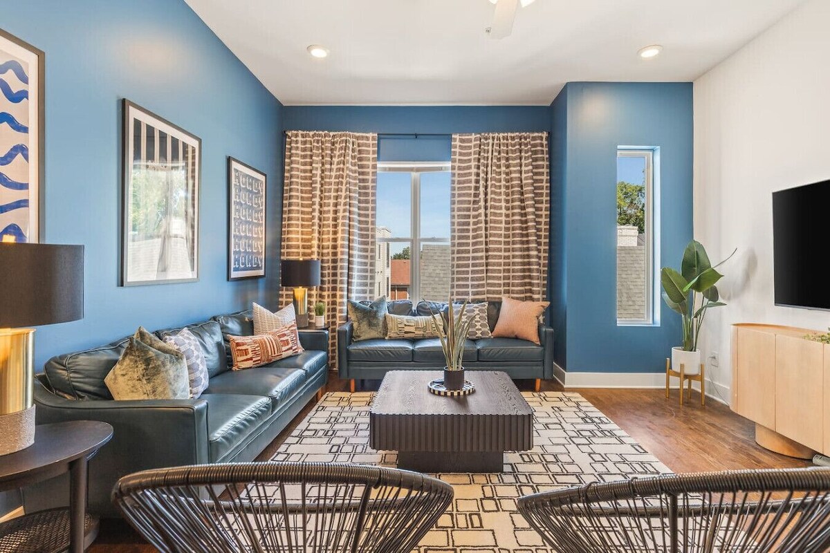 Walk to Vanderbilt & Belmont with Garage & Rooftop Deck