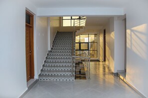 Interior - DELUXE OCEAN VIEW APARTMENT MOMBASA (MOMBASA)