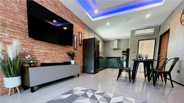 Interior - Charming Family room Ban Chang, Thailand - Perfect Getaway (Tambon Ban Chang)