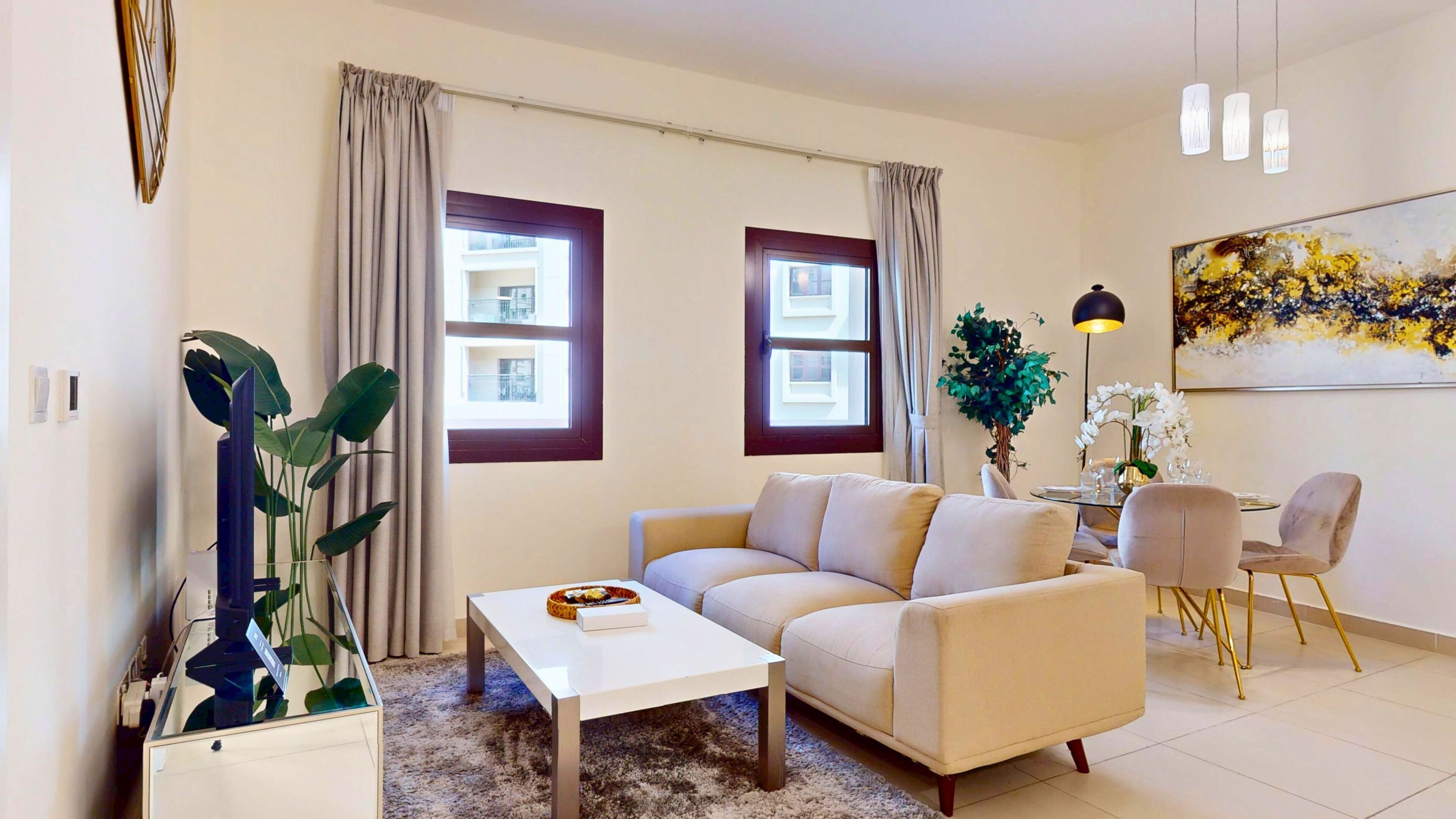 Deluxe Double Room, City View | Living area | 55-inch Smart TV with digital channels