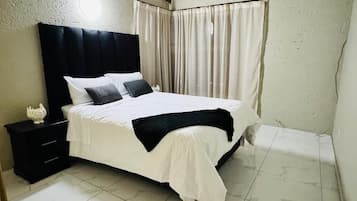 1 bedroom, Internet, bed sheets, wheelchair access