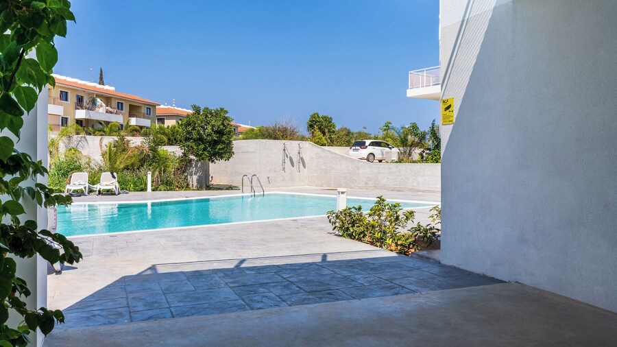 Blu Horizon - Stylish Living with Pool & Balconies in Protaras