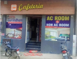 Fachada da propriedade