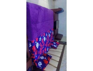 Quarto casal básico, vista para a cidade | Escrivaninha, Wi-Fi de cortesia, roupa de cama