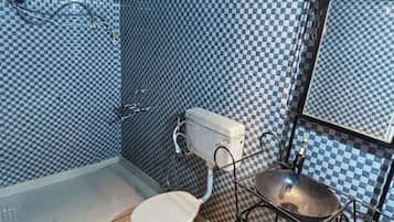 Deluxe Tent | Bathroom