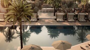 Sesongbasert utendørsbasseng