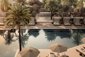 Seasonal outdoor pool