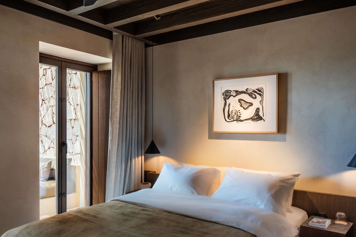 Ropa de cama de alta calidad y minibar con artículos gratuitos 