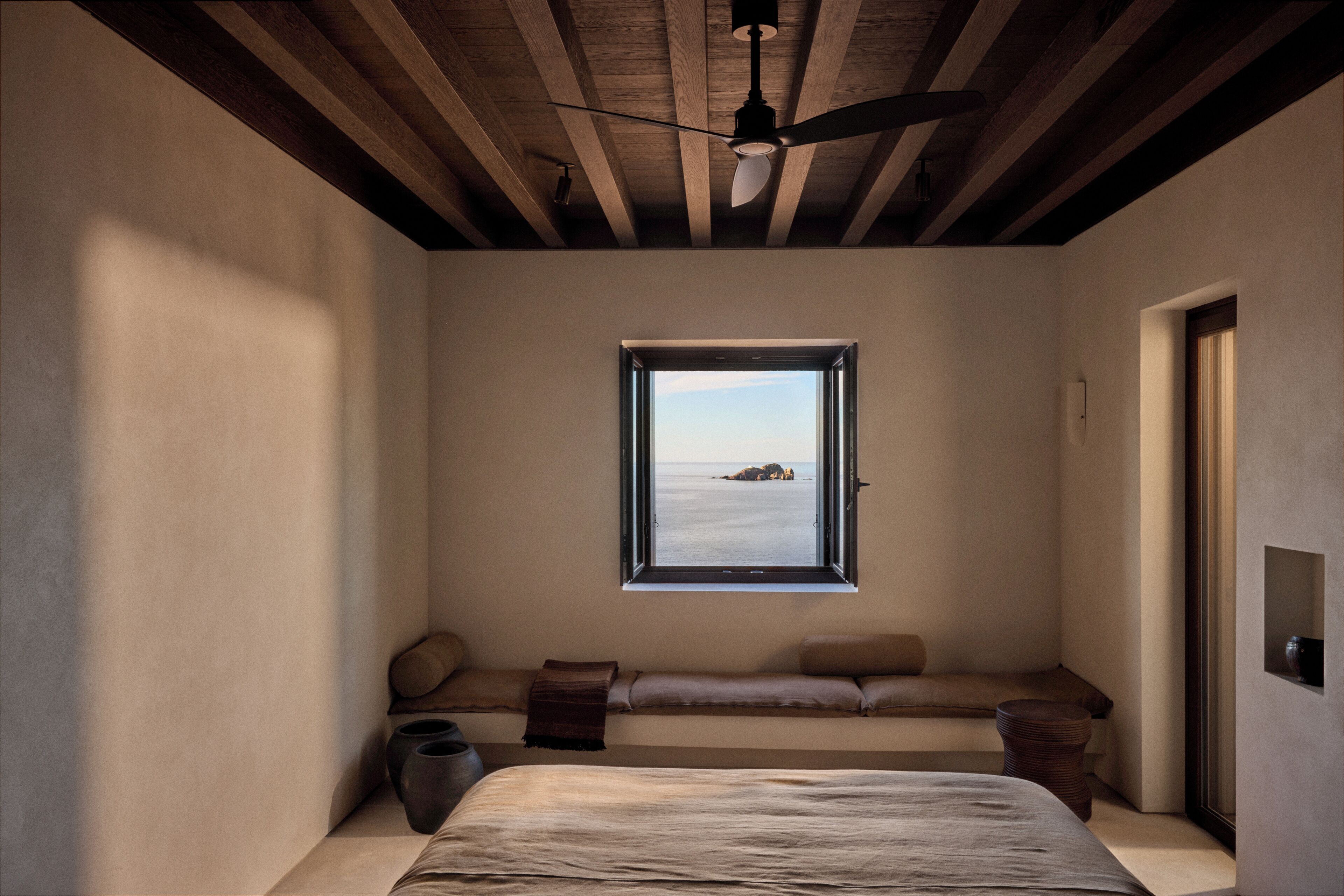 SEA SUITE, 1 BEDROOM