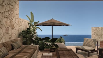 SEA SUITE, 1 BEDROOM | Premium bedding, free minibar, individually decorated