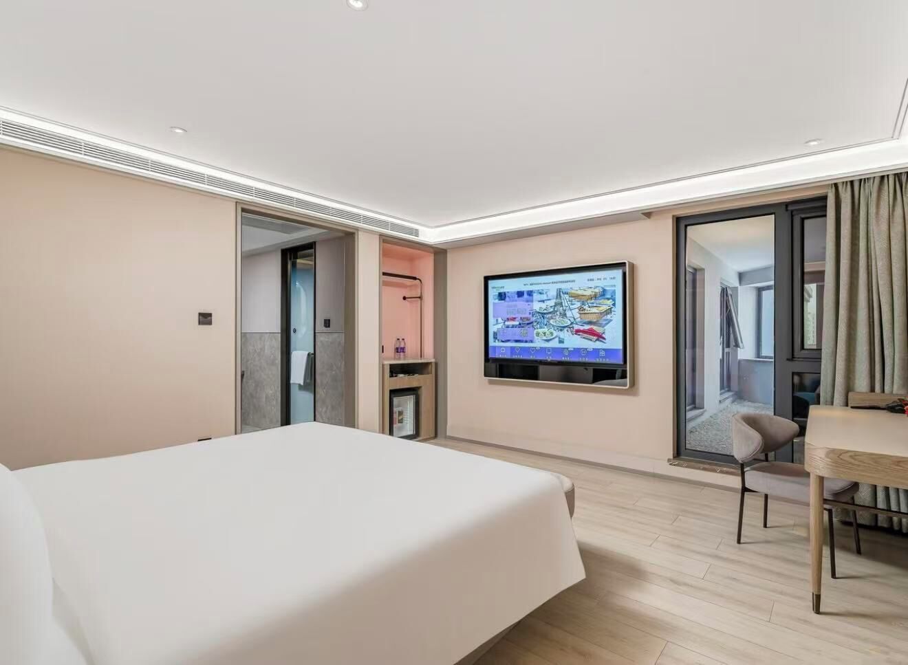 Superior Room, 1 King Bed