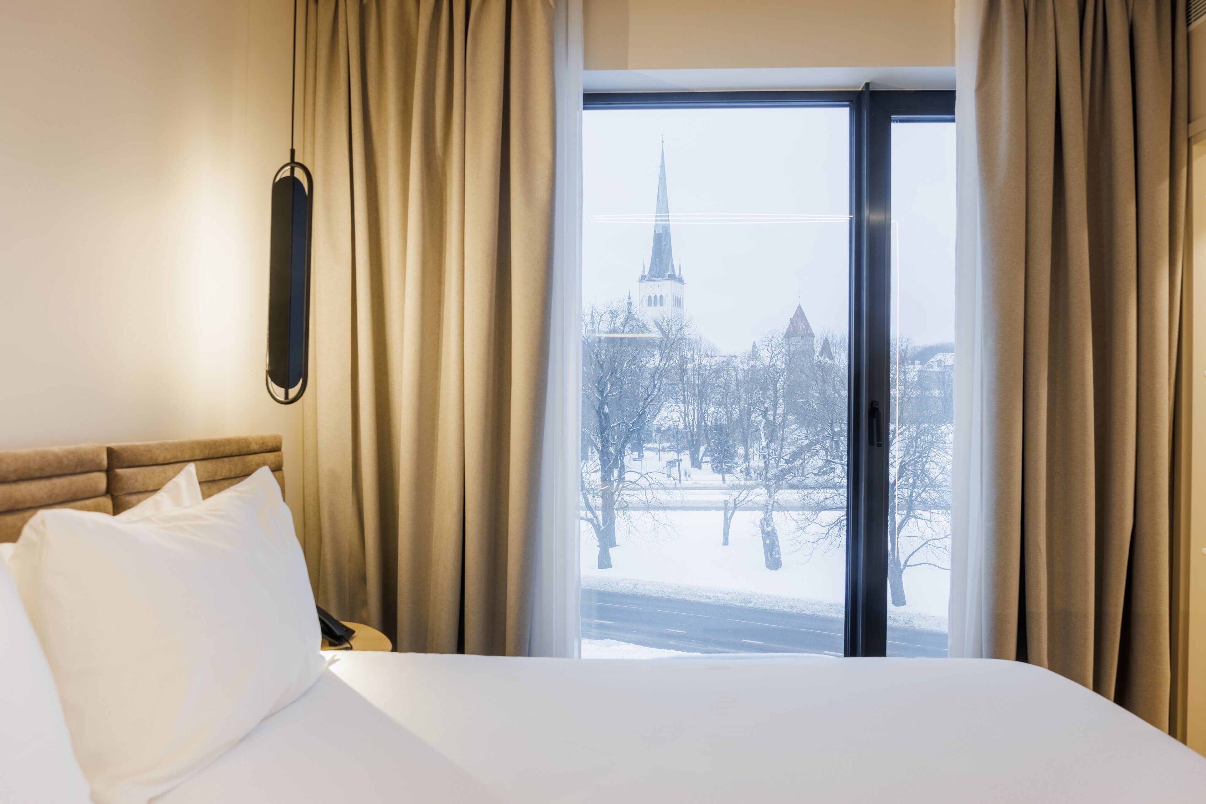 Deluxe Room, 1 King Bed with Sofa bed