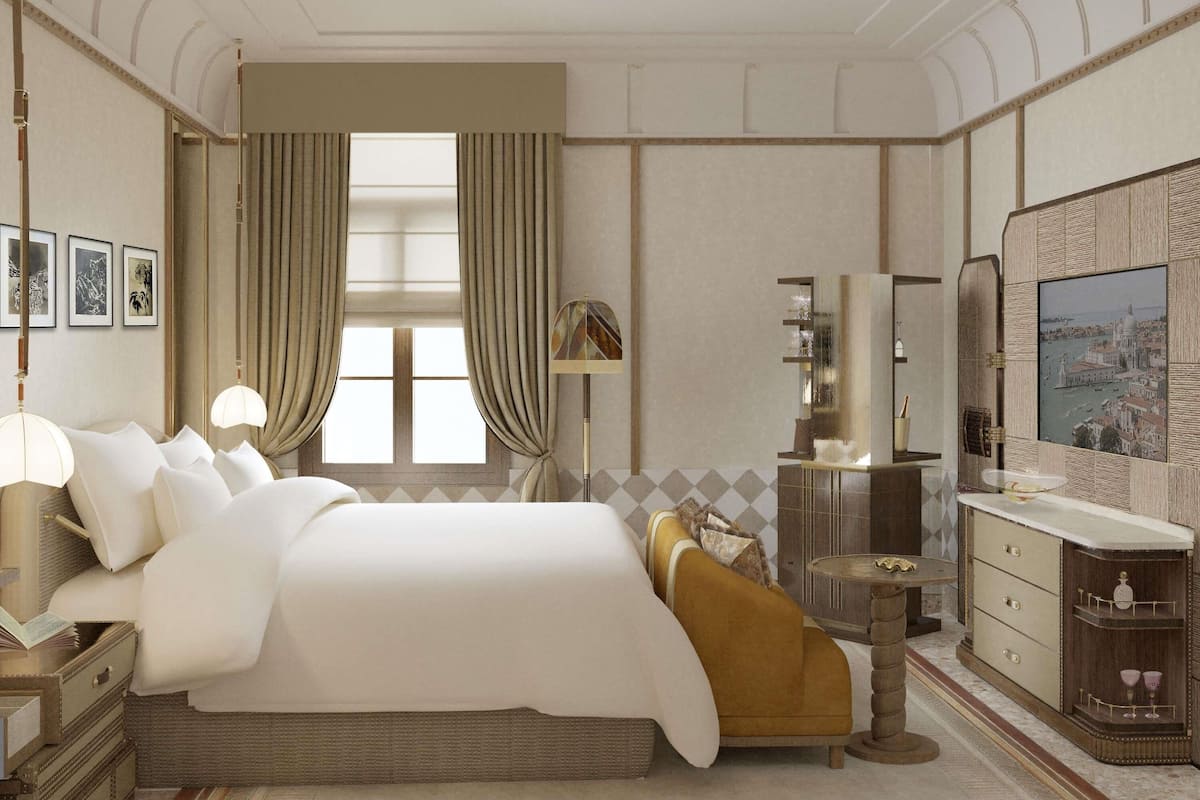 Superior Room, 1 King Bed