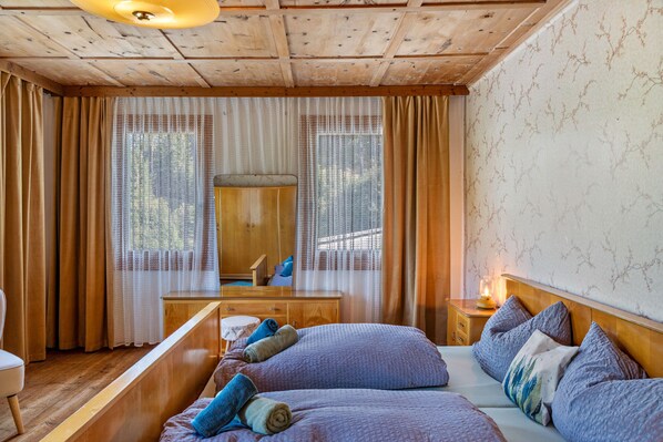 1 bedroom, WiFi, bed sheets