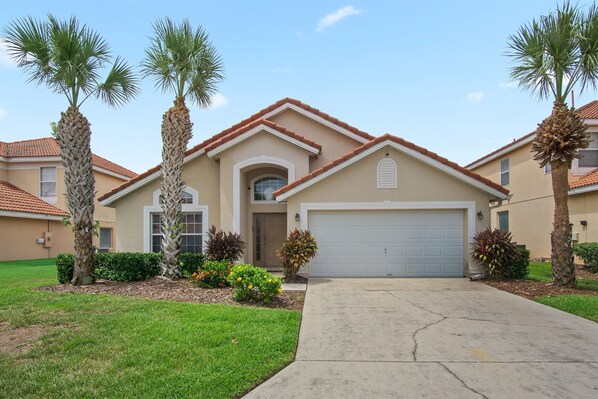 Exterior - 5BR,3BA Villa in Solana Resort,Pool,Near Disney (Davenport)