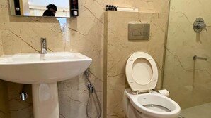 Gambar tidak terklasifikasi, 5 dari 12, tombol