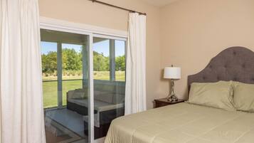 3 makuuhuonetta, silitysrauta/-lauta, ilmainen Wi-Fi, vuodevaatteet