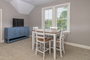 تناول الطعام