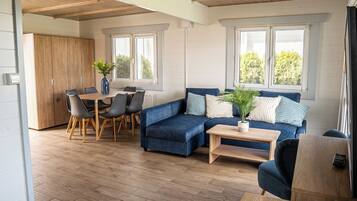 Cottage Familial, 2 chambres (Viki) | Coffres-forts dans les chambres, rideaux occultants, Wi-Fi gratuit