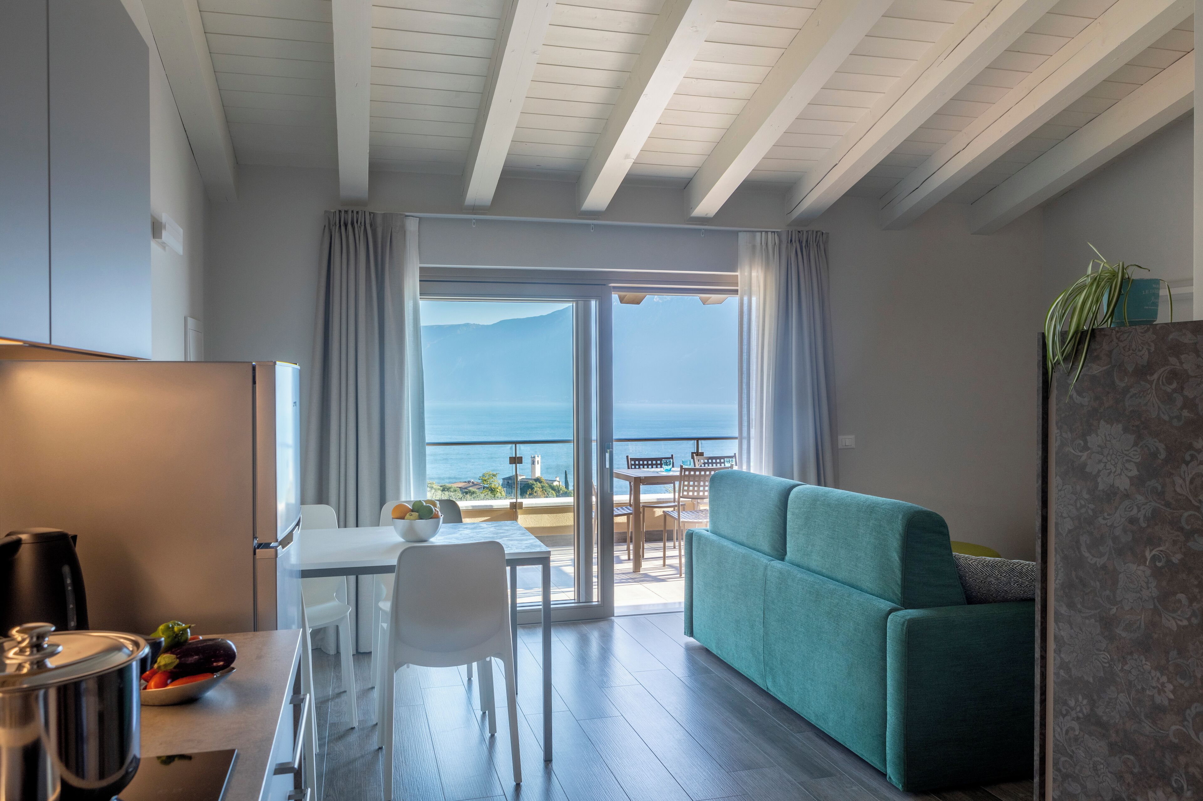 Apartment, Balcony, Lake View | Living area | TV