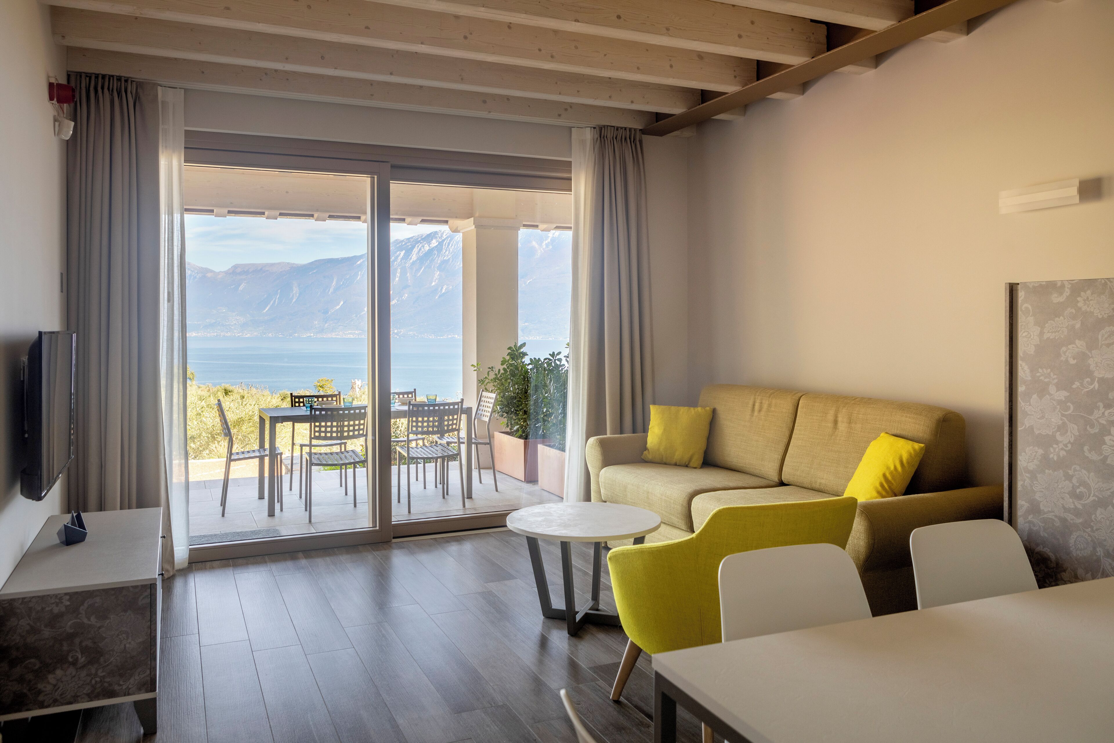 Apartment, Lake View | Living area