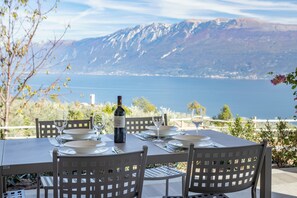 Apartamento, vistas al lago | Terraza o patio