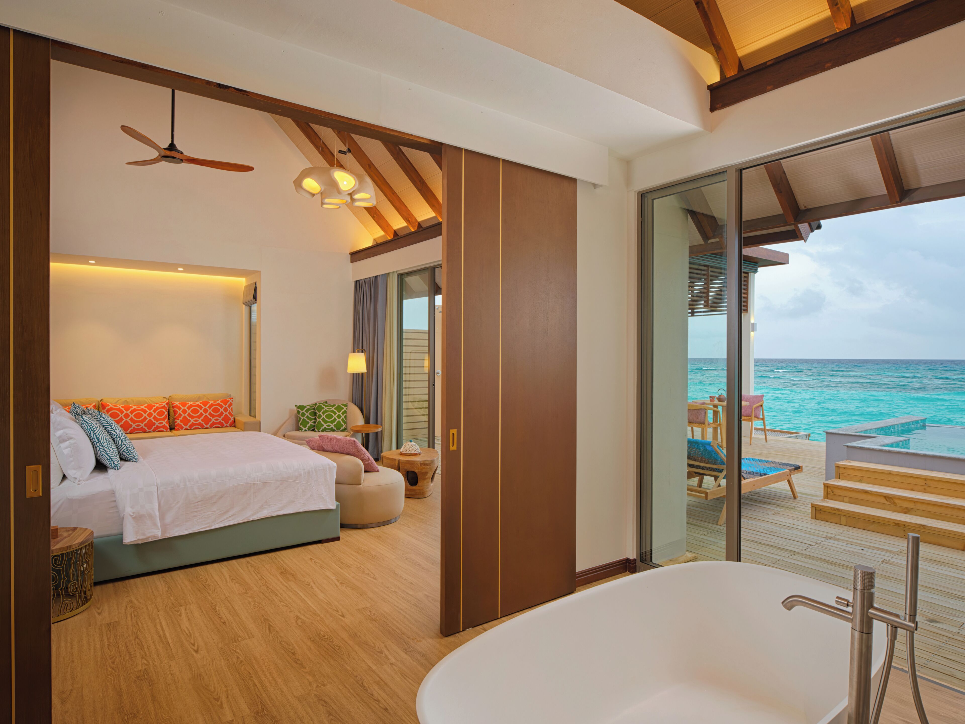 Water Pool Villa | 房內夾萬、書桌、熨斗/熨衫板、免費 Wi-Fi