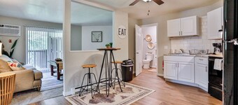 Jelinek Hideaway Unit 7 - Modern 1BR Apartment Near Aspirus & Downtown Wausau