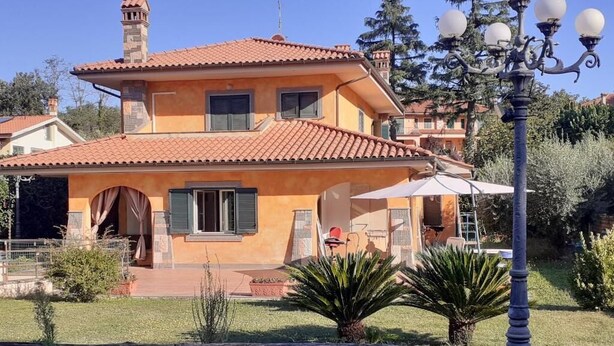 Front of property - Serendipity (Grottaferrata)