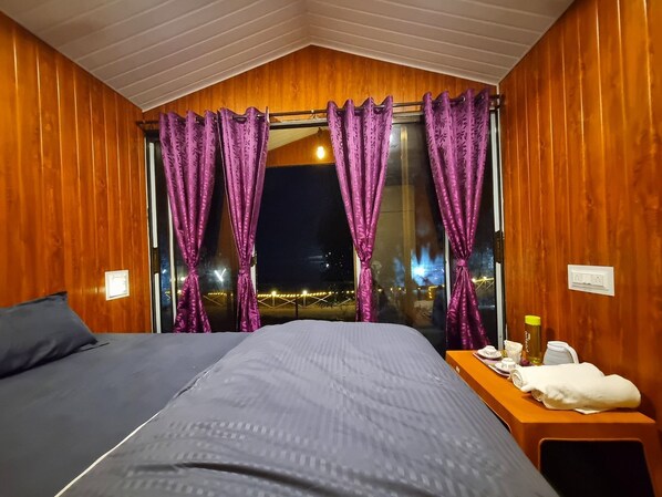 Room - Pawna Lake Camping (Thakursai)