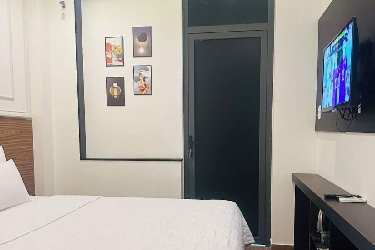 Deluxe Double Room Single Use | Desk, free WiFi