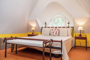 4 bedrooms, desk, travel cot, free WiFi - Breathe in the sea air at Dünenhaus Aurelia - just a few steps from the Baltic Sea beach (Ostseebad Dierhagen)