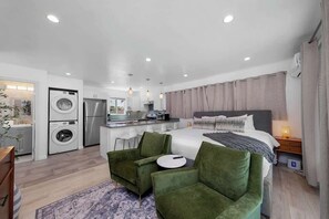 1 bedroom, iron/ironing board, WiFi