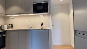 Mikrowelle, Ofen, Herdplatte, GeschirrspĂŒler