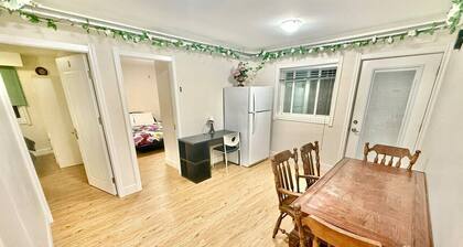 Entire Private Guest Suite, 2 parking spaces