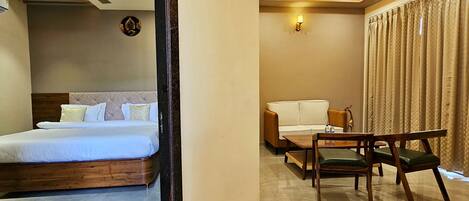 Luxury Room, Balcony | Desk, free WiFi