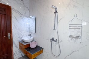 Shower, toilet paper